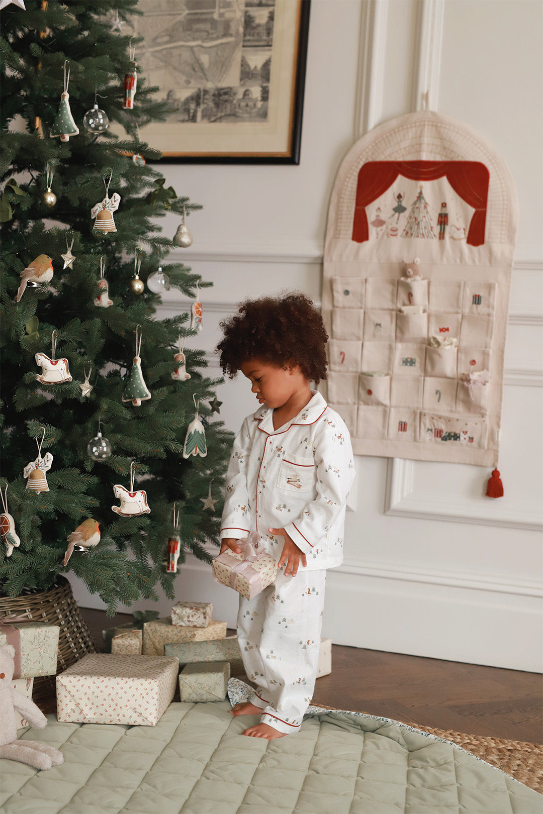 'Kid's Christmas Gift Guide 2023' Hip and Healthy