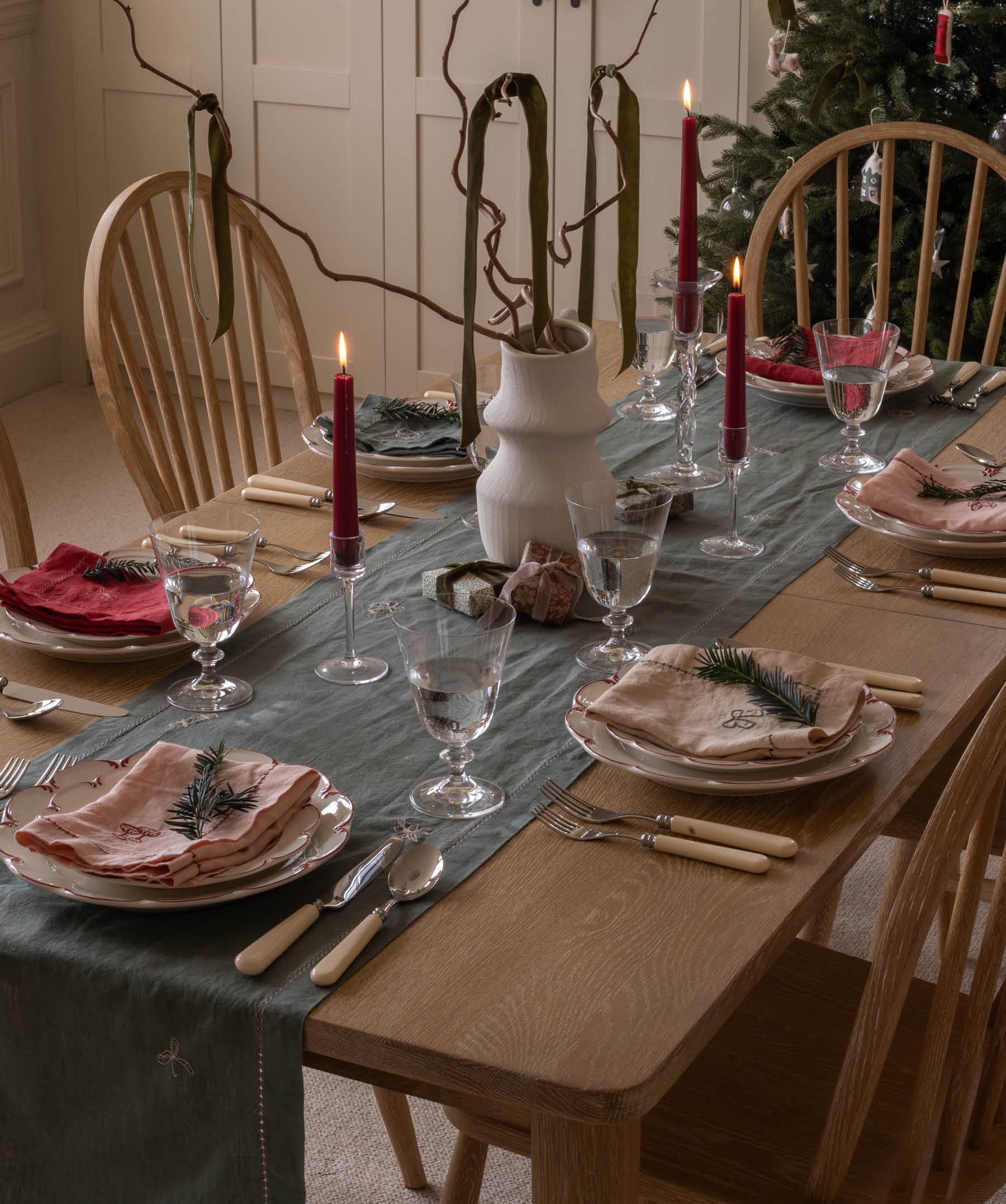 Christmas Table Runner Pine