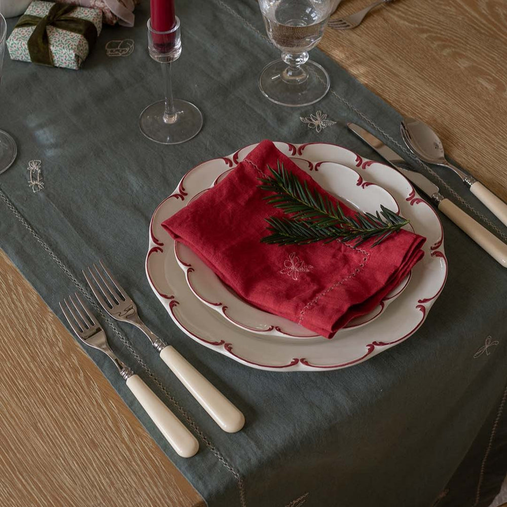 Embroidered Linen Napkins, Set of 2 - Berry