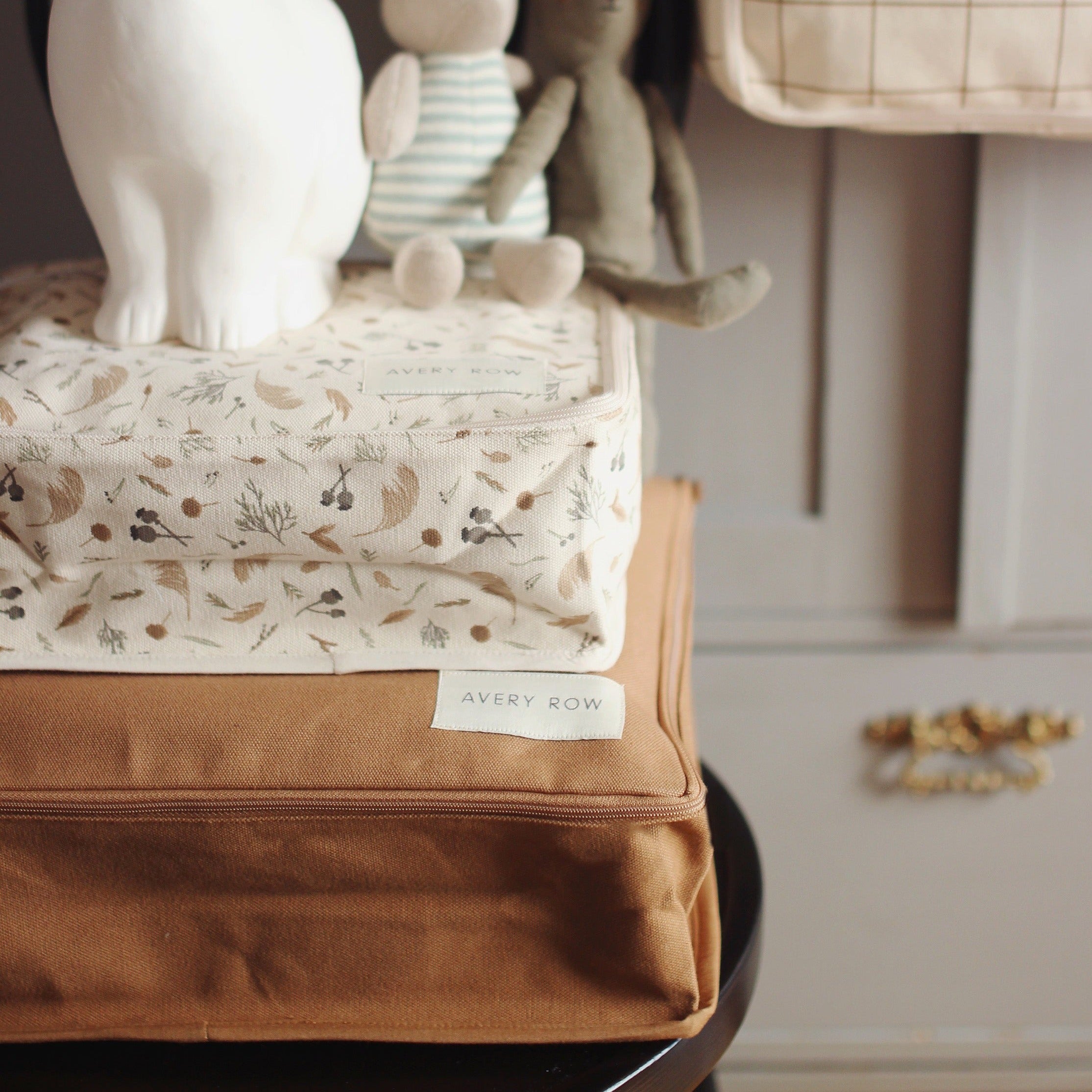 Packing Pouch, Medium - Pecan - Avery Row