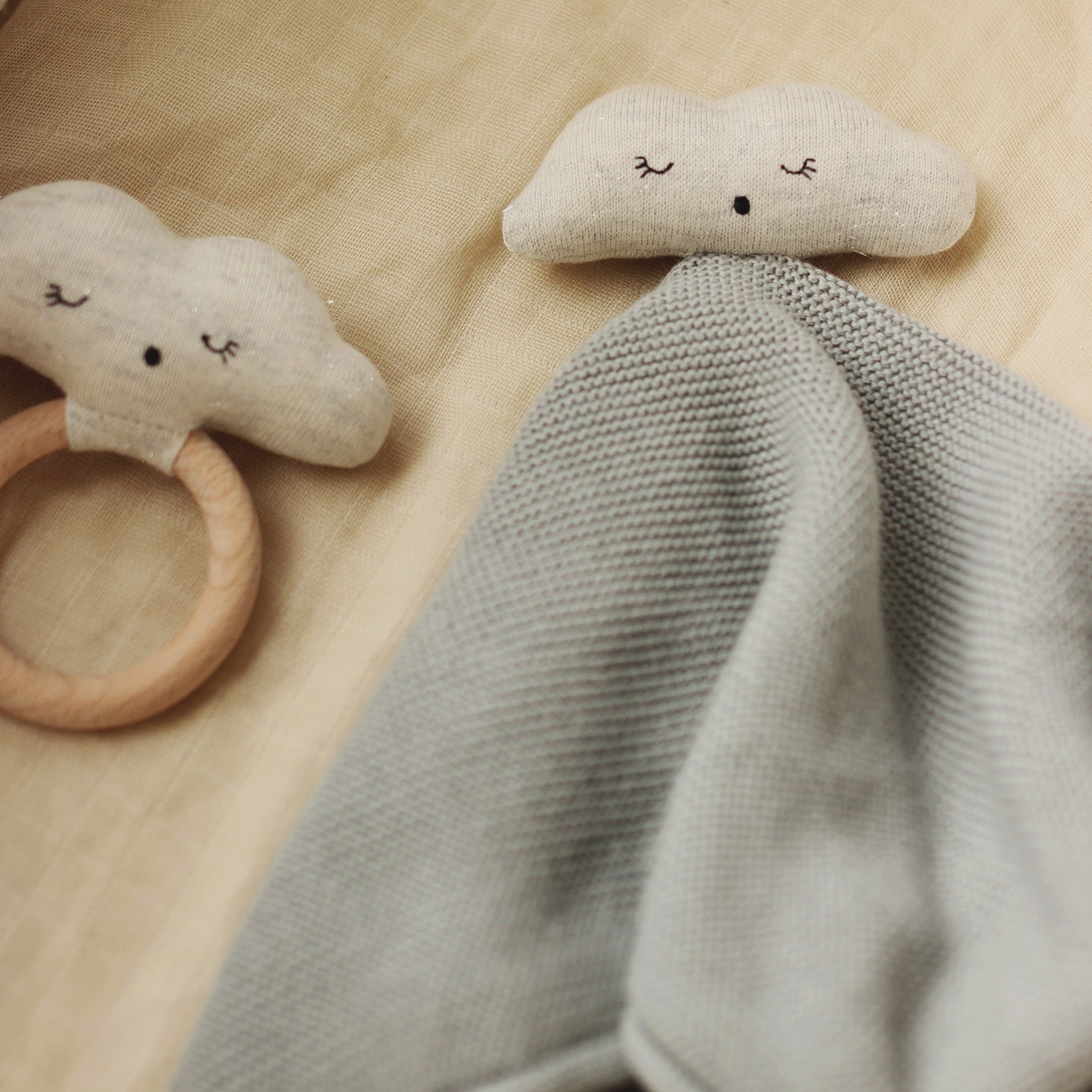 Cuddle Cloth - Cloud - Avery Row